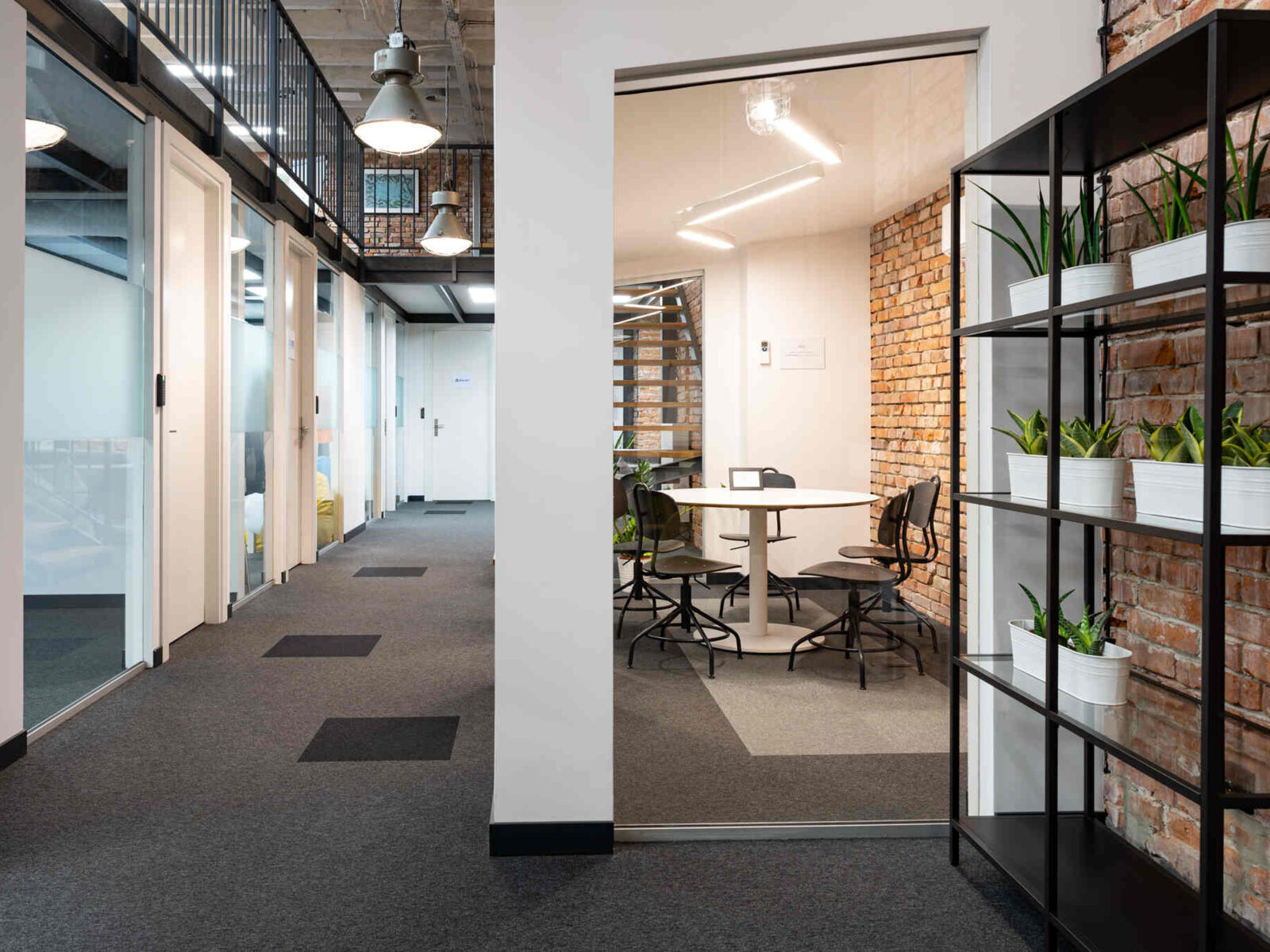 Sala spotkań dla max 4 osób — Cluster Plac Inwalidów, Kraków (3)