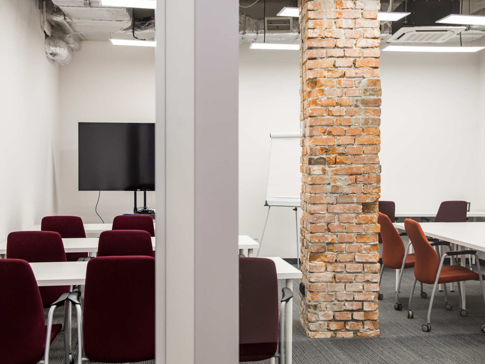Sala konferencyjno-szkoleniowa dla 8-16 osób — Cluster Plac Inwalidów, Kraków (2)