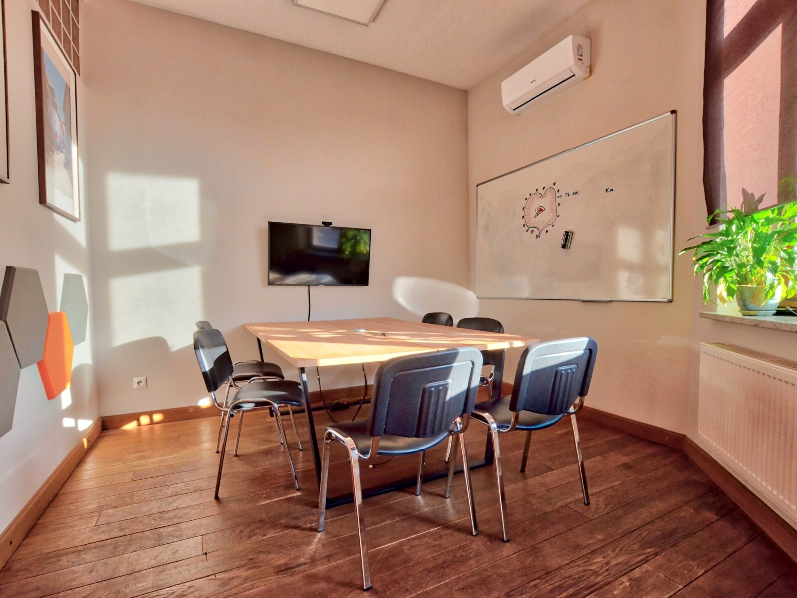 Salka konferencyjna — Czysta Cowork, Kraków (2)