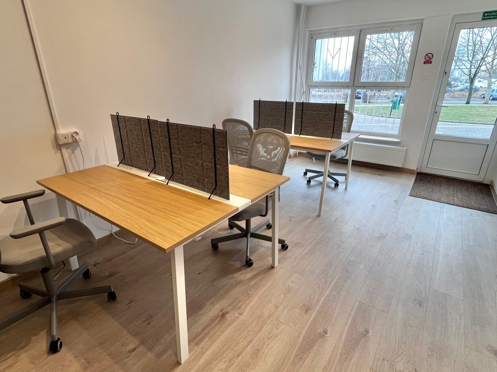 Pojedyncze biurko — Wolne Biurko, Poznań (1)