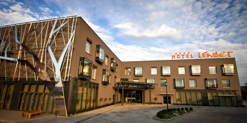 Hotel Lenart ****